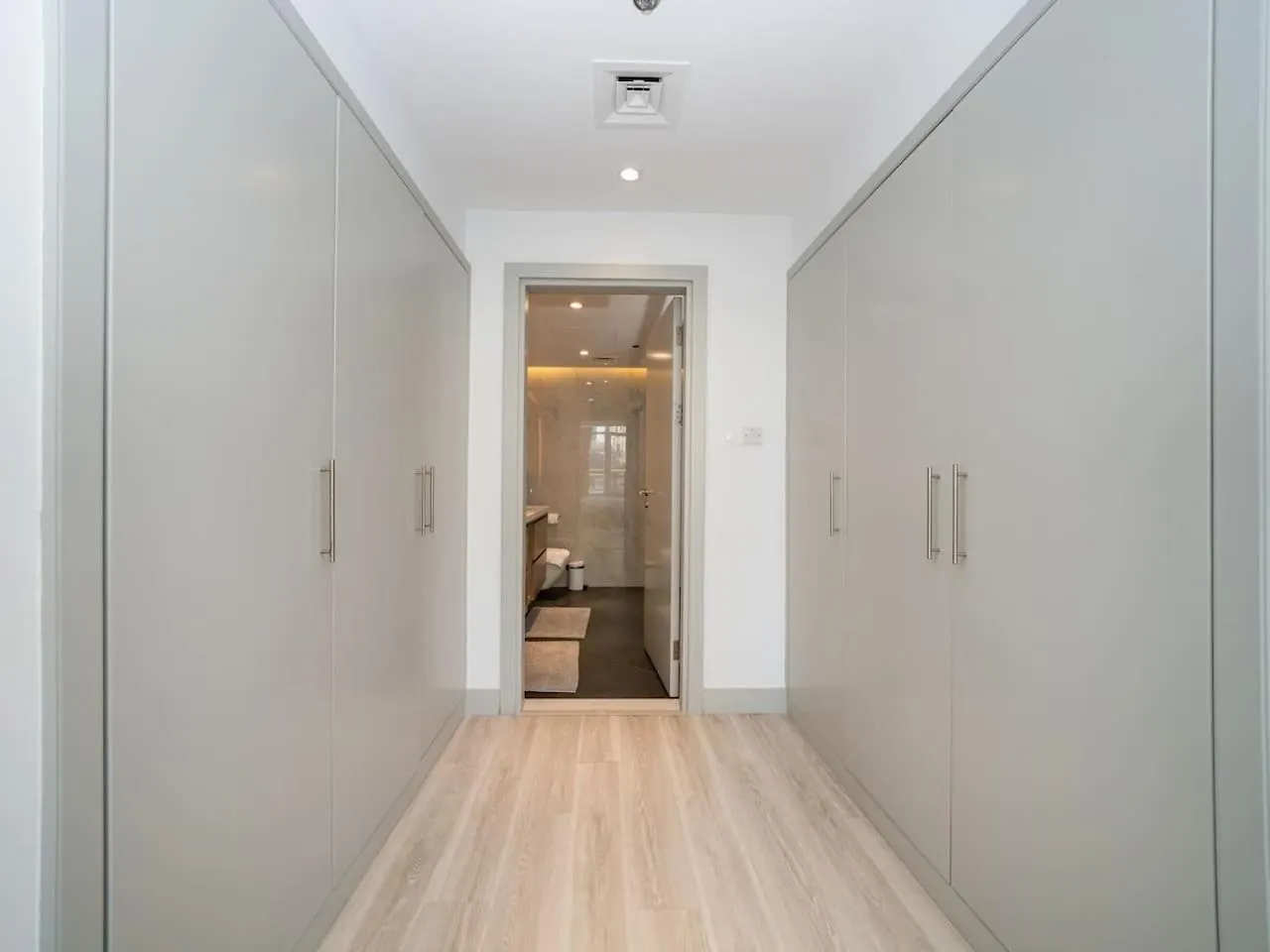 Waterfront Dubai Marina 3-Bedroom Sanctuary Apartment