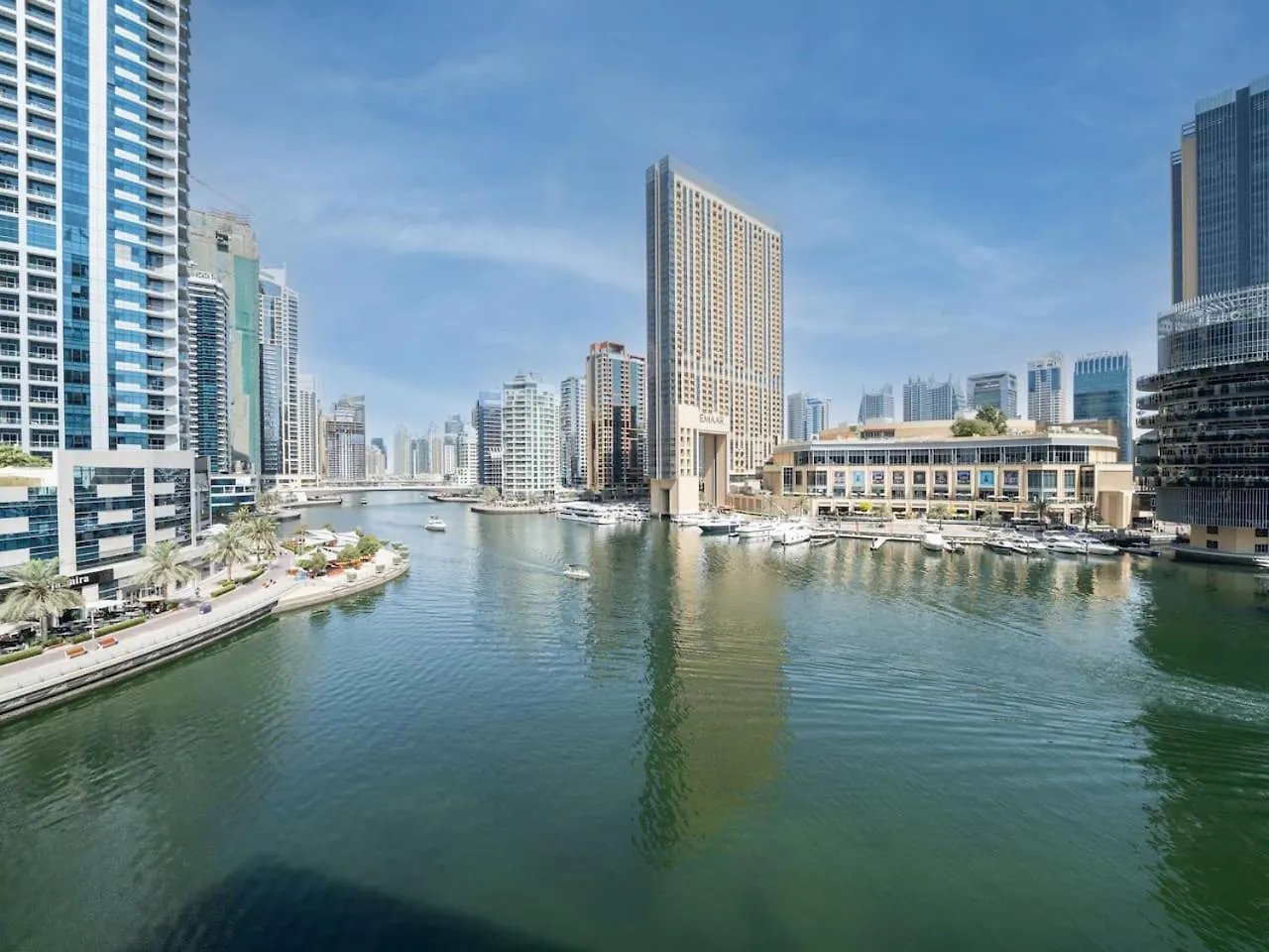Waterfront Dubai Marina 3-Bedroom Sanctuary 0*,  Zjednoczone Emiraty Arabskie